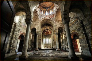 Trabzon – je libo čaj a třešně s cibulí? 1 Ayasofya_Trabzon_3_by_birhan