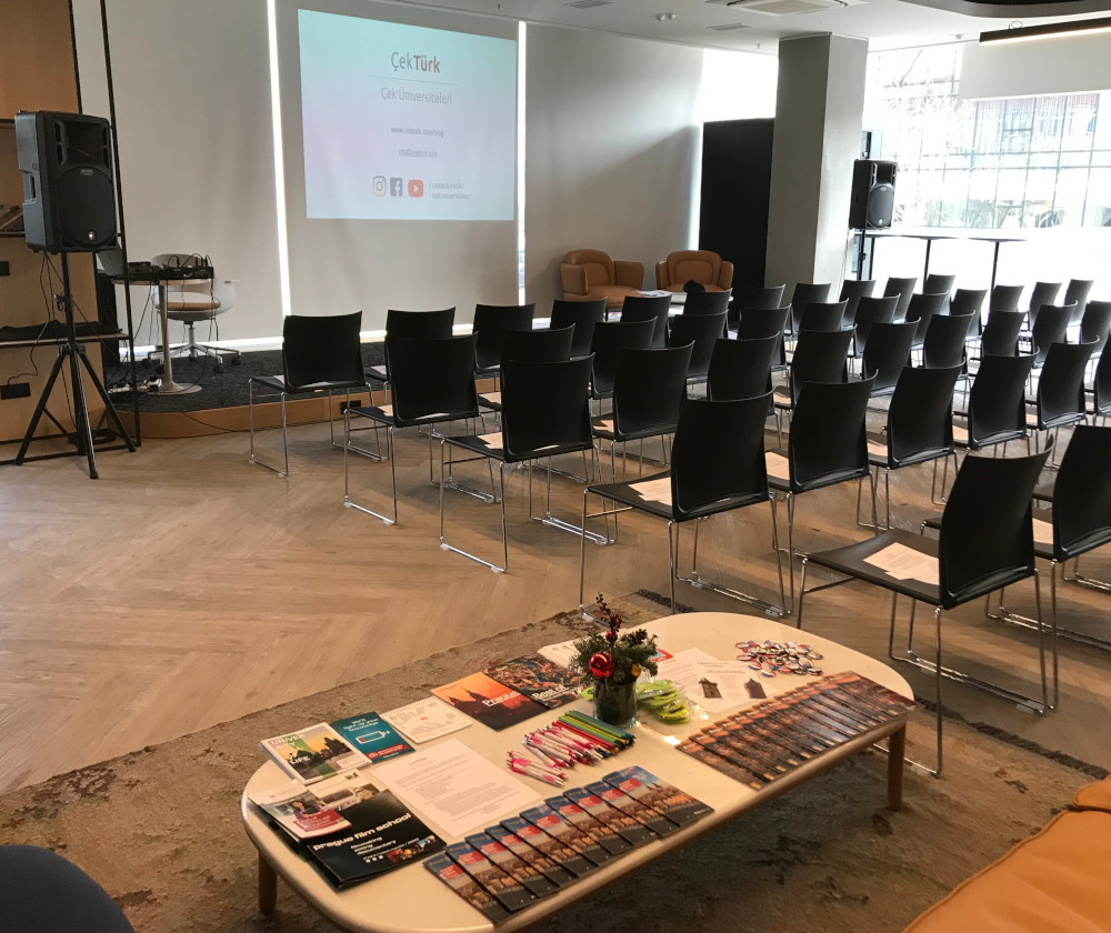 studium pro cizince v Praze