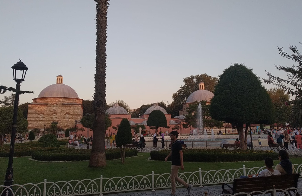 Dámy, neboje se odhodit svou hrdost a zabojujte o svou korunu krásy 2 Istanbul Turecko