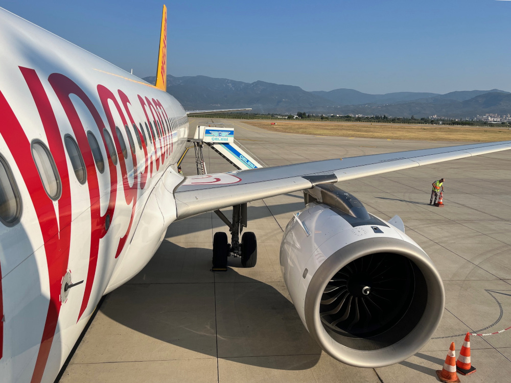 Nástup do letadla - cestovaní letadlem do Turecka - Pegasus Airlines